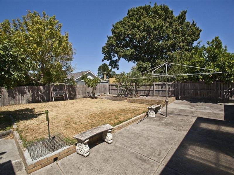 14 Irene Court, Cheltenham VIC 3192