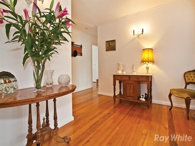9 Stableford Avenue, Glen Waverley VIC 3150