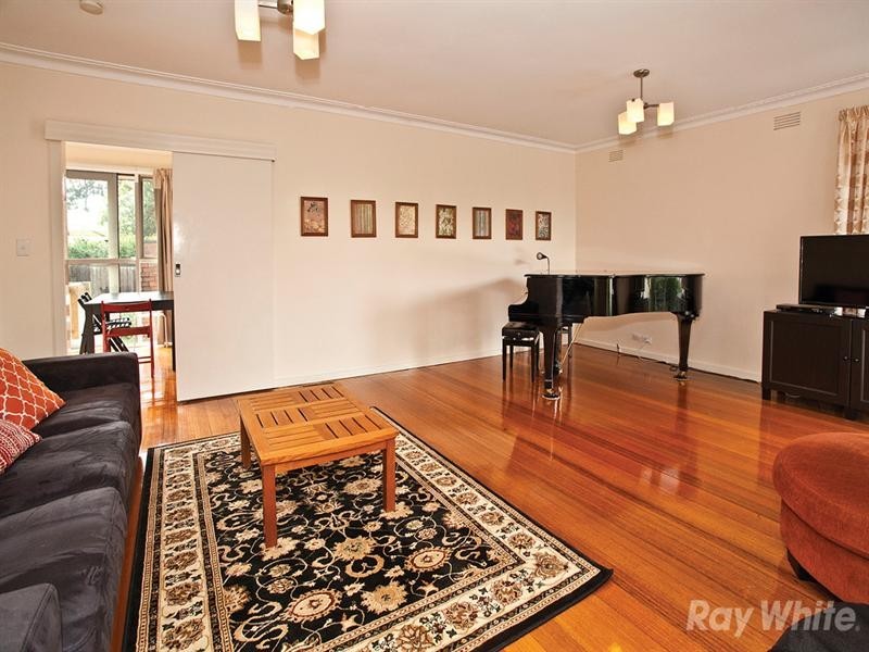 1/48 Delmore Crescent, Glen Waverley VIC 3150