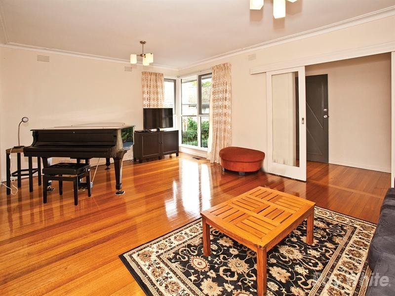 1/48 Delmore Crescent, Glen Waverley VIC 3150