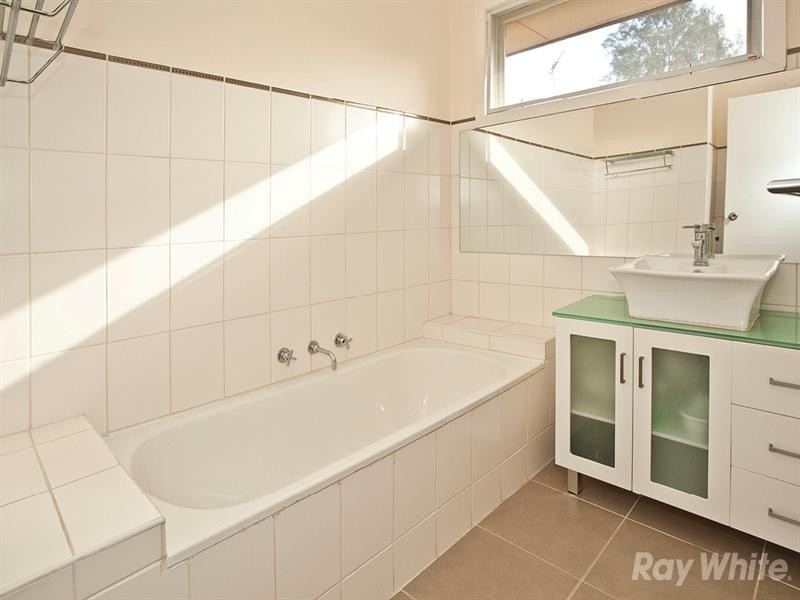 1/48 Delmore Crescent, Glen Waverley VIC 3150