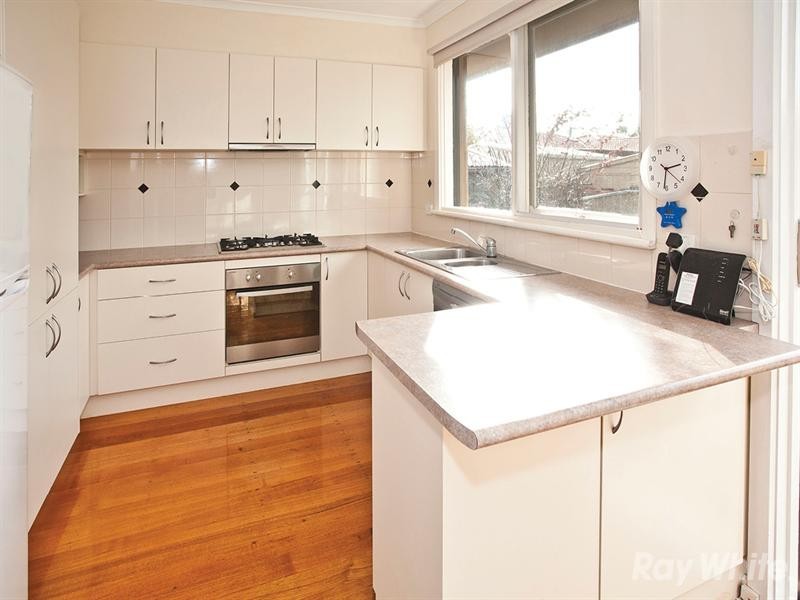 1/48 Delmore Crescent, Glen Waverley VIC 3150