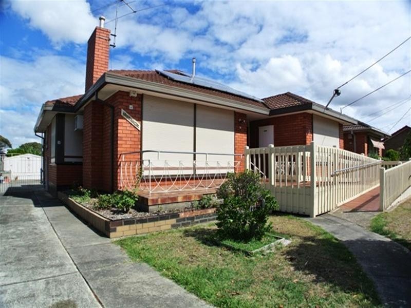 4 Hampstead Crescent, Glen Waverley VIC 3150