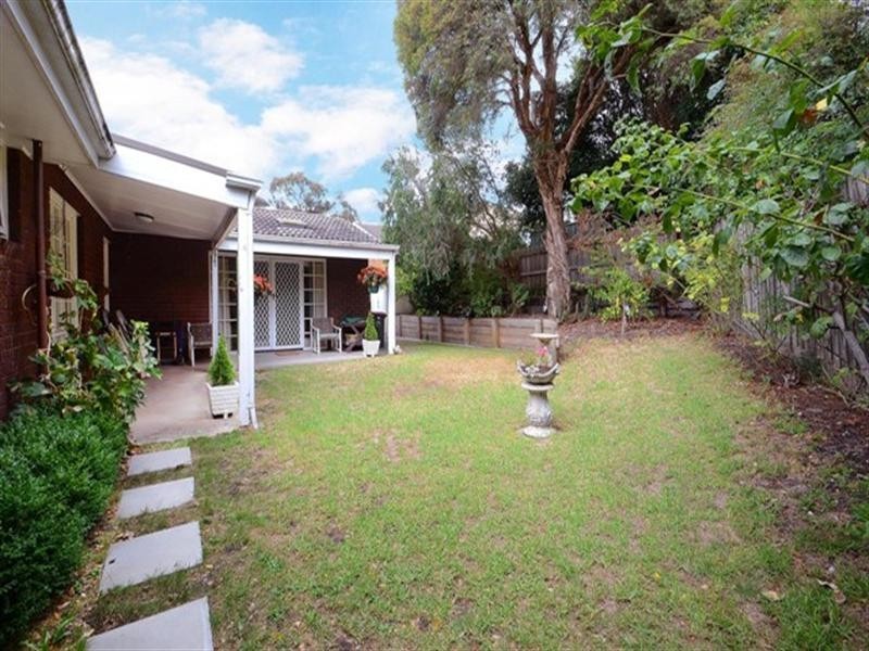 2 Lilian Street, Glen Waverley VIC 3150