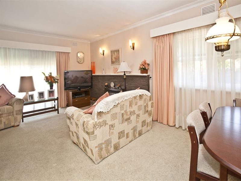 16 Allen Street, Glen Waverley VIC 3150