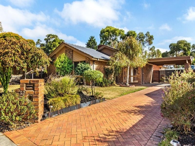 12 Sienna Court, Rowville VIC 3178
