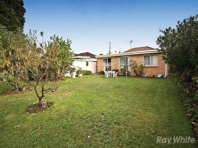 2 Bithel Street, Glen Waverley VIC 3150