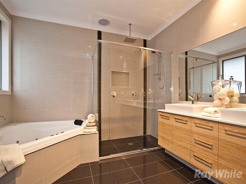 28 Kerrie Road, Glen Waverley VIC 3150