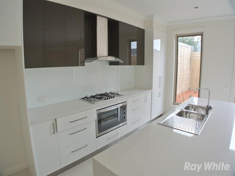 2/63 Highfield Avenue, Mulgrave VIC 3170