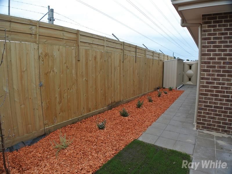 2/63 Highfield Avenue, Mulgrave VIC 3170