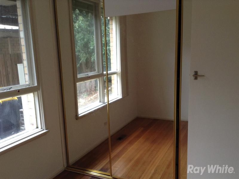 10 Mandowie Road, Glen Waverley VIC 3150