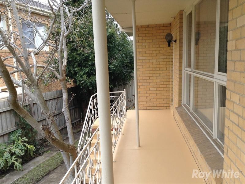 10 Mandowie Road, Glen Waverley VIC 3150