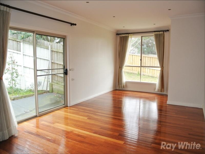 11 Somers Court, Glen Waverley VIC 3150