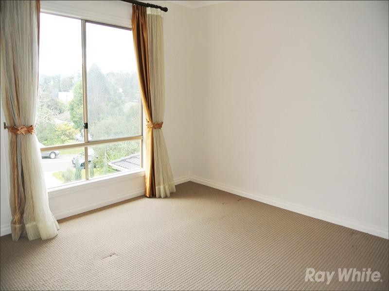 11 Somers Court, Glen Waverley VIC 3150