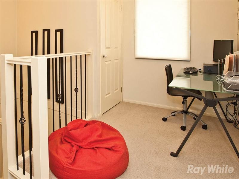 2/22 Tulloch Grove, Glen Waverley VIC 3150