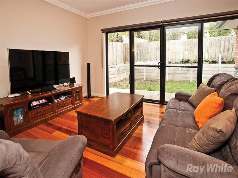 2/32 Illuka Crescent, Mount Waverley VIC 3149