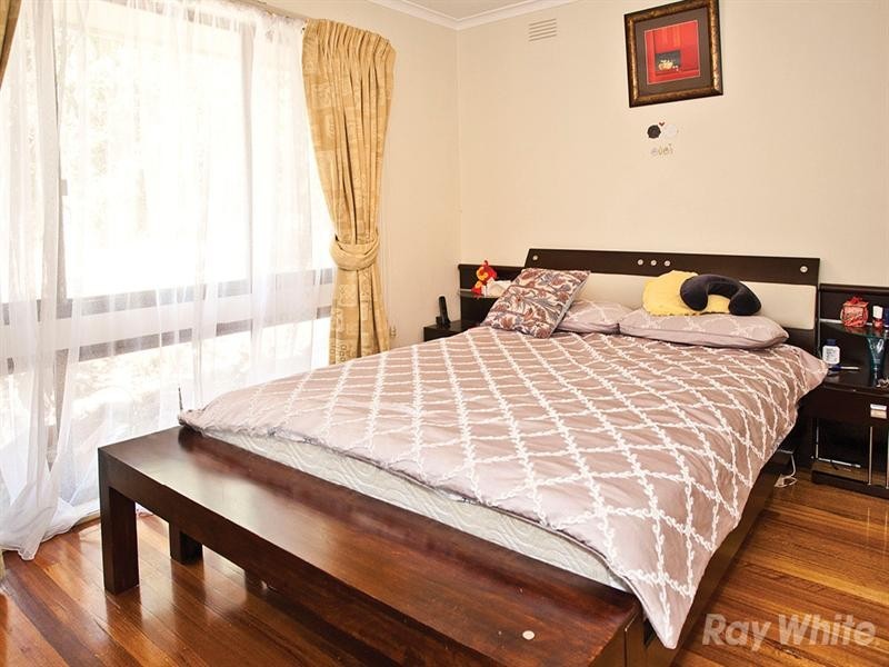 27 Charlotte Street, Glen Waverley VIC 3150