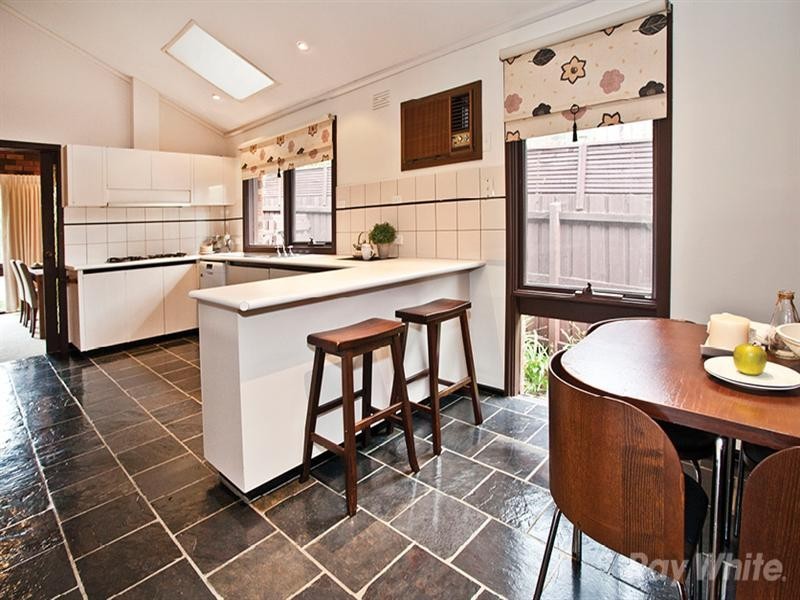 45 Madeline Street, Glen Waverley VIC 3150