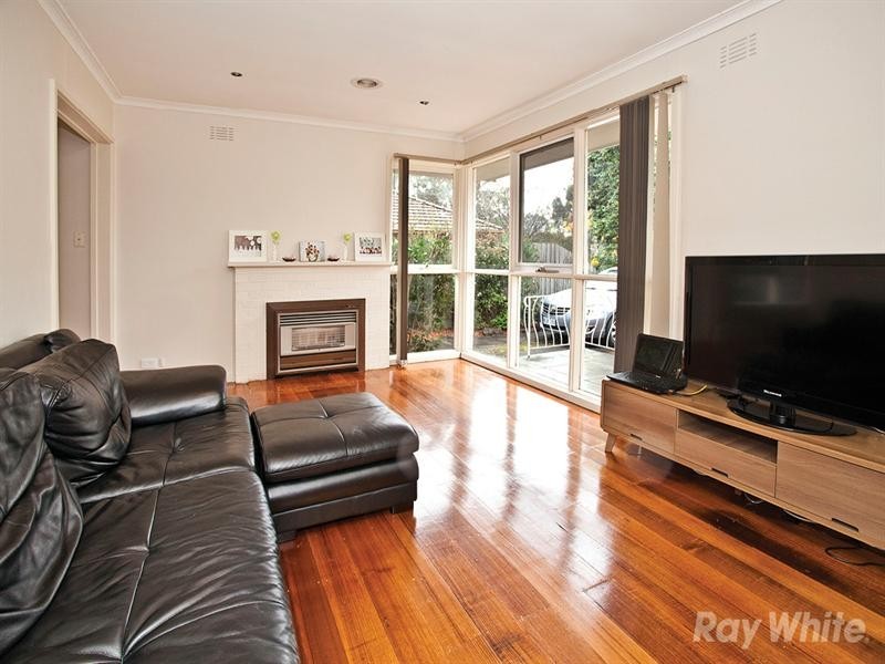 52 Grantley Drive, Glen Waverley VIC 3150