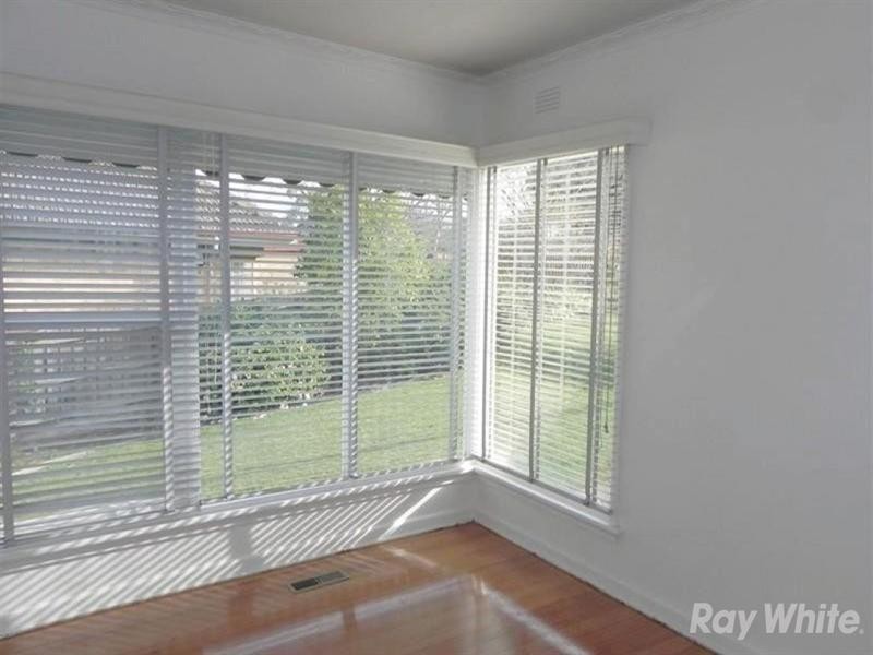 10 Leonard Street, Burwood VIC 3125