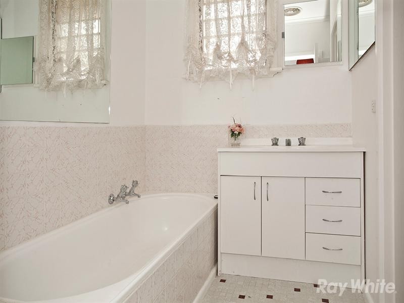 20 Campbell Street, Glen Waverley VIC 3150