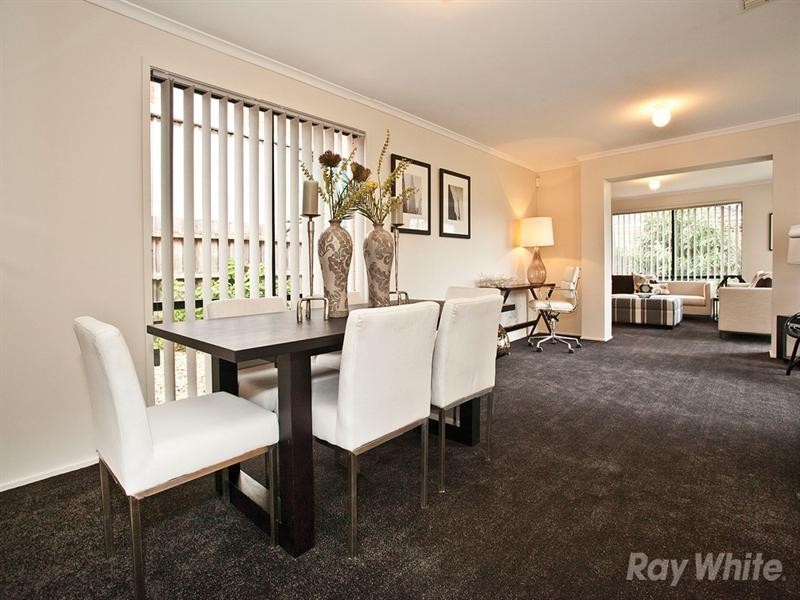 8 Baroda Avenue, Glen Waverley VIC 3150