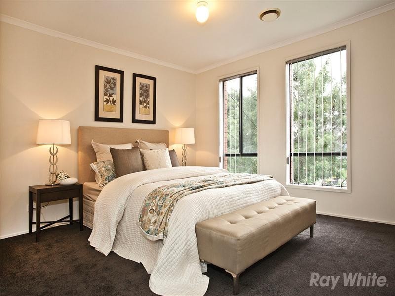 8 Baroda Avenue, Glen Waverley VIC 3150