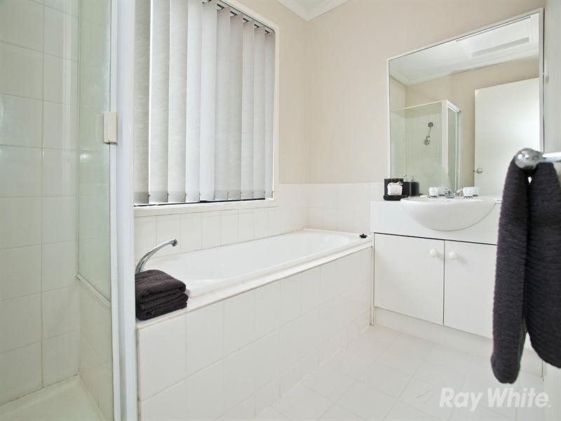 8 Baroda Avenue, Glen Waverley VIC 3150
