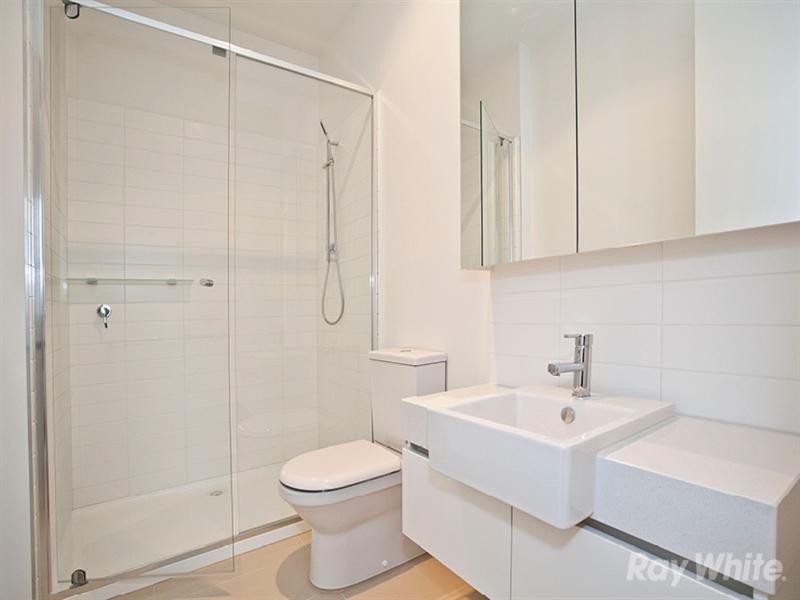 32 Oak Terrace, Wheelers Hill VIC 3150