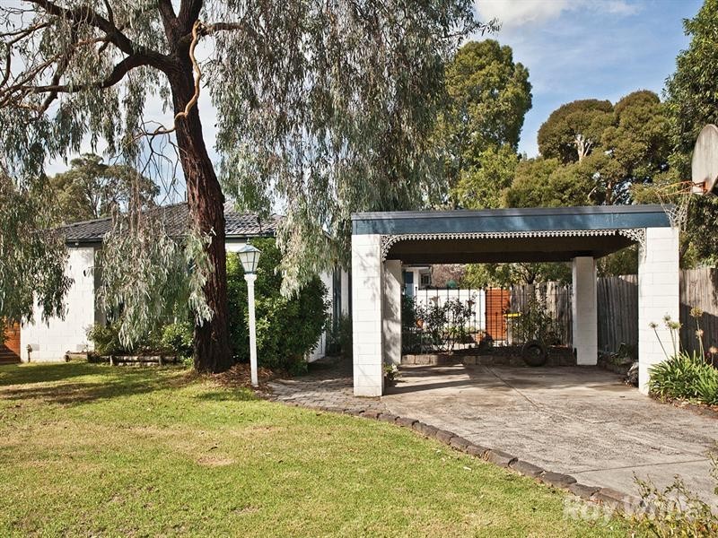 38 Excalibur Avenue, Glen Waverley VIC 3150