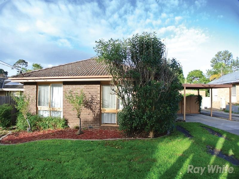 10 Radleigh Drive, Wheelers Hill VIC 3150