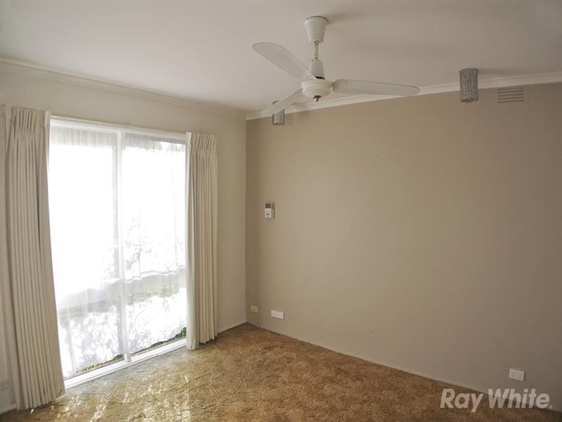 10 Radleigh Drive, Wheelers Hill VIC 3150