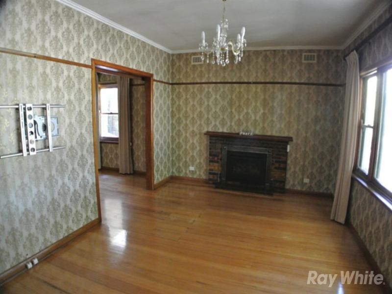 34 Vannam Drive, Ashwood VIC 3147