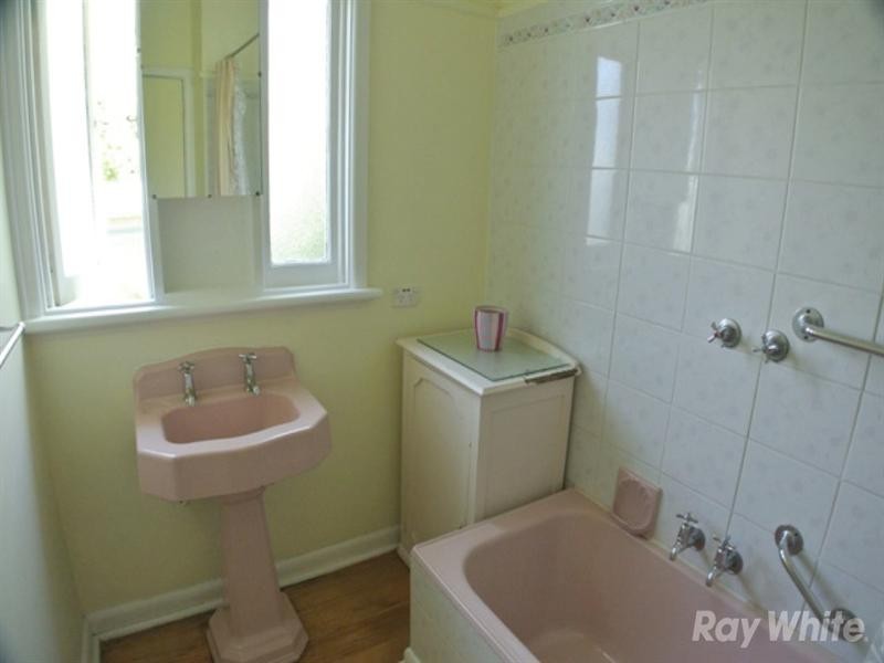 34 Vannam Drive, Ashwood VIC 3147