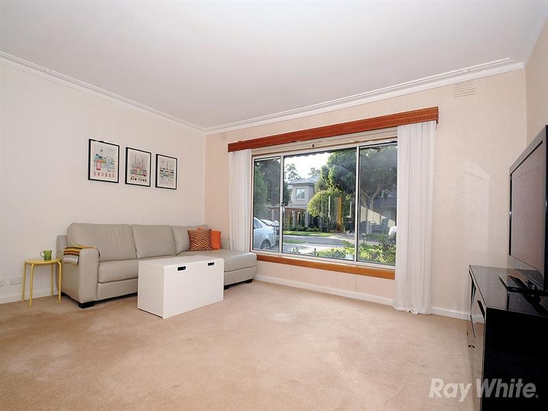 10 Lewis Street, Mount Waverley VIC 3149