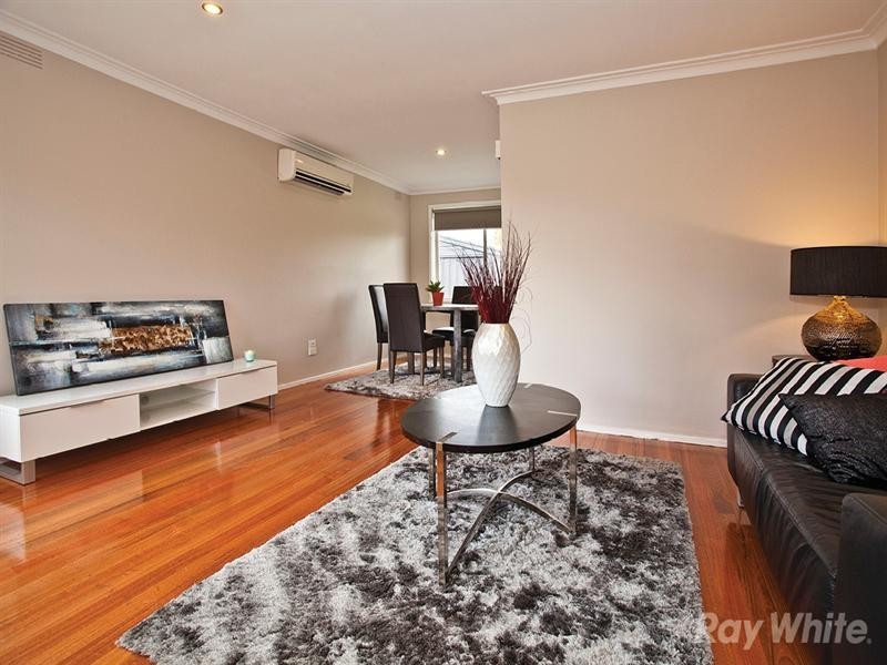 1 Gladesville Court, Dandenong North VIC 3175