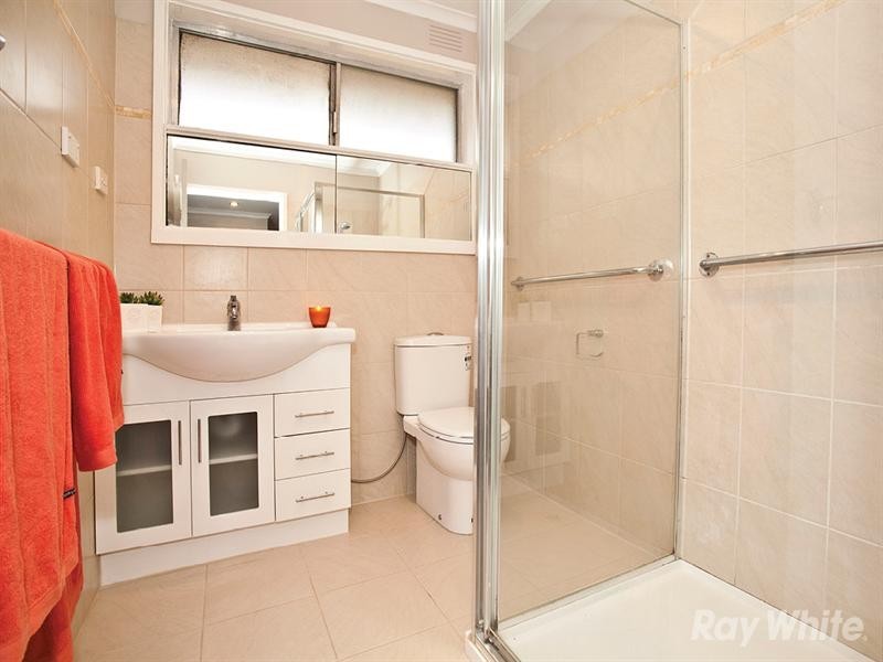 1 Gladesville Court, Dandenong North VIC 3175