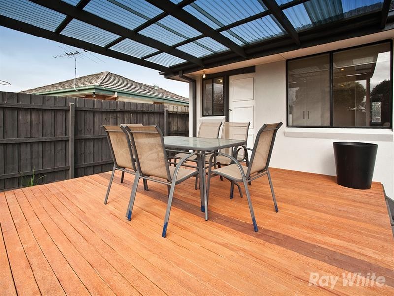 1 Gladesville Court, Dandenong North VIC 3175