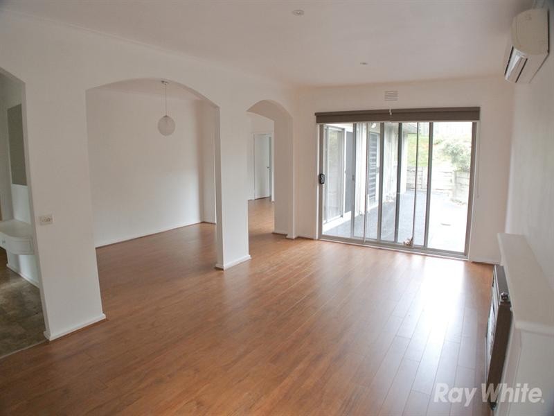 10 Tullimbar Circuit, Vermont South VIC 3133