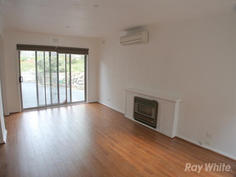 10 Tullimbar Circuit, Vermont South VIC 3133