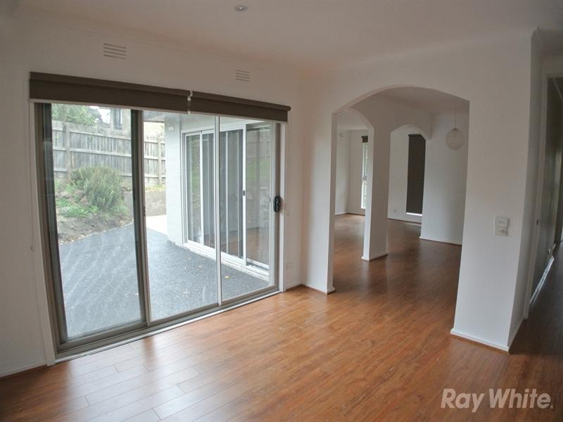 10 Tullimbar Circuit, Vermont South VIC 3133