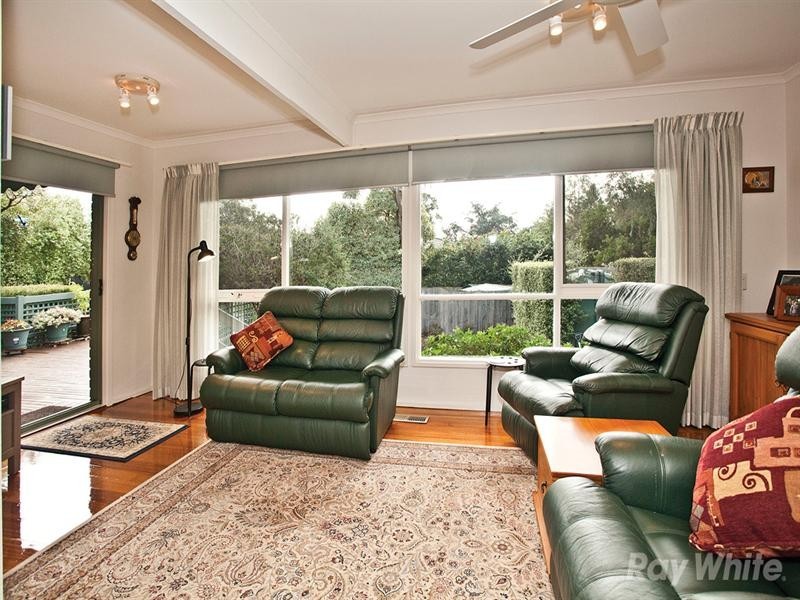 3 Cambrian Crescent, Wheelers Hill VIC 3150