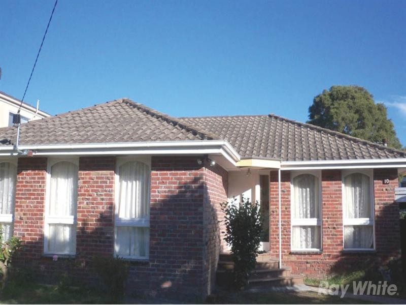 10 Chatswood Close, Glen Waverley VIC 3150