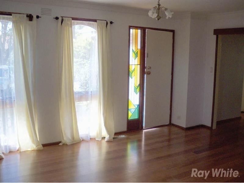 10 Chatswood Close, Glen Waverley VIC 3150