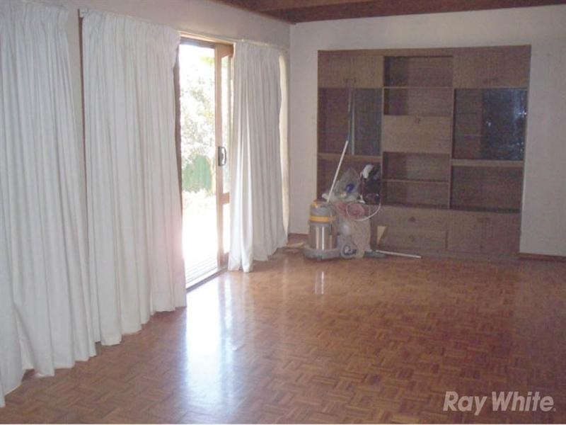 10 Chatswood Close, Glen Waverley VIC 3150