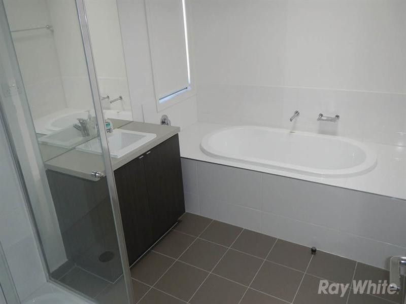 20 Bloom Avenue, Wantirna South VIC 3152