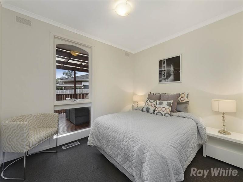 11 Chepstow Court, Noble Park North VIC 3174