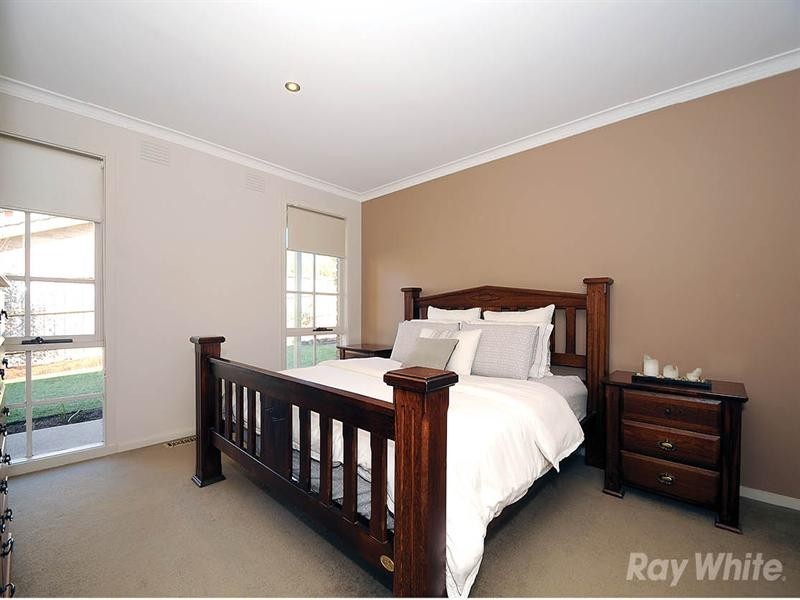 66 Garnett Road, Wheelers Hill VIC 3150