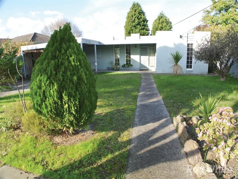 10 Kambara Drive, Mulgrave VIC 3170