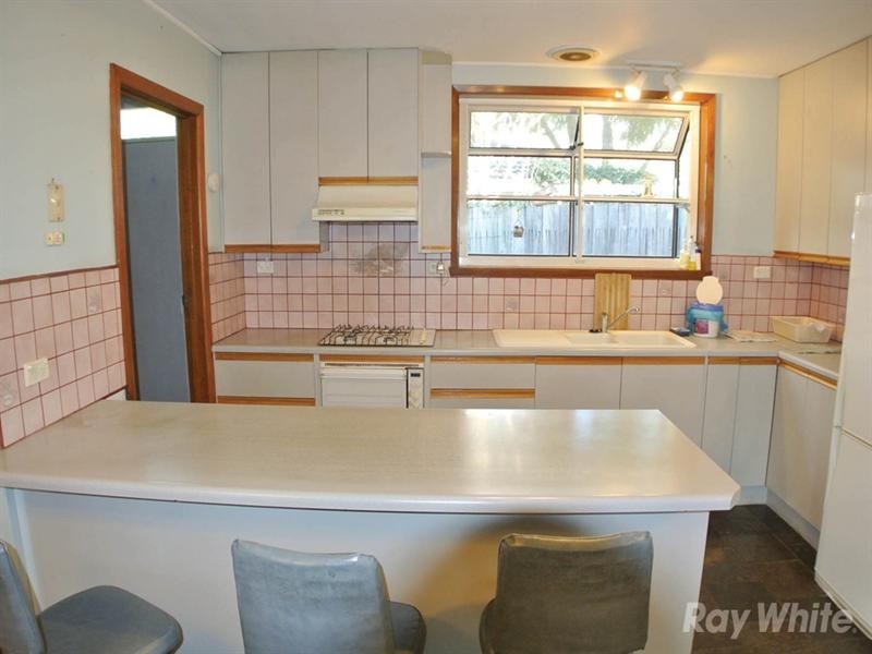 10 Kambara Drive, Mulgrave VIC 3170
